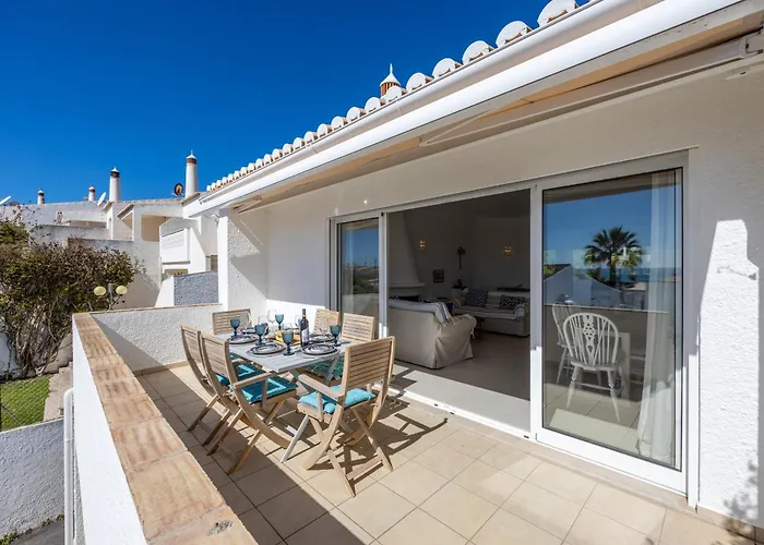 Coolhouses Algarve Luz, 3 Bed Townhouse, Lovely Sea Views, Village Centre, Casa Limoeiro 54lbc