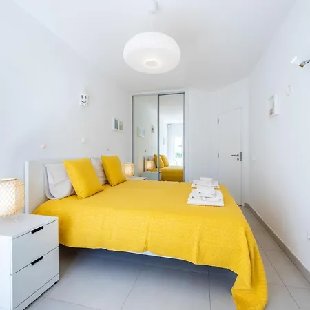 Coolhouses Algarve Luz, 3 Bed Townhouse, Lovely Sea Views, Village Centre, Casa Limoeiro 54lbc Holiday home Praia Da Luz