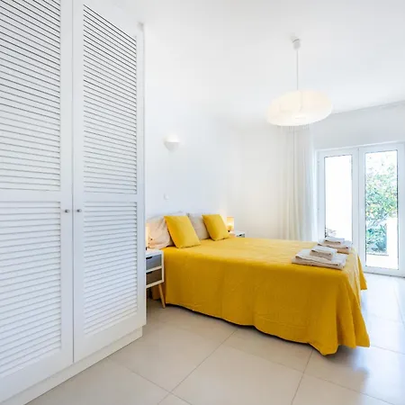 Nyaraló Coolhouses Algarve Luz, 3 Bed Townhouse, Lovely Sea Views, Village Centre, Casa Limoeiro 54lbc *