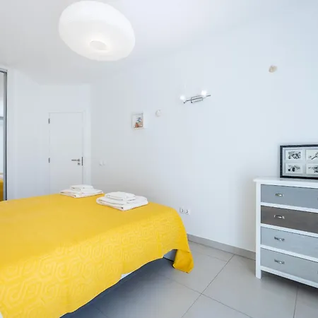 Coolhouses Algarve Luz, 3 Bed Townhouse, Lovely Sea Views, Village Centre, Casa Limoeiro 54lbc *