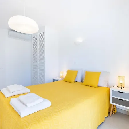 Coolhouses Algarve Luz, 3 Bed Townhouse, Lovely Sea Views, Village Centre, Casa Limoeiro 54lbc