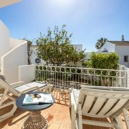 Coolhouses Algarve Luz, 3 Bed Townhouse, Lovely Sea Views, Village Centre, Casa Limoeiro 54lbc Luz